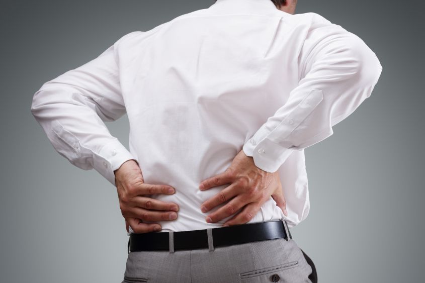 Mal di schiena: quando il dolore diventa cronico bisogna aiutare anche la mente